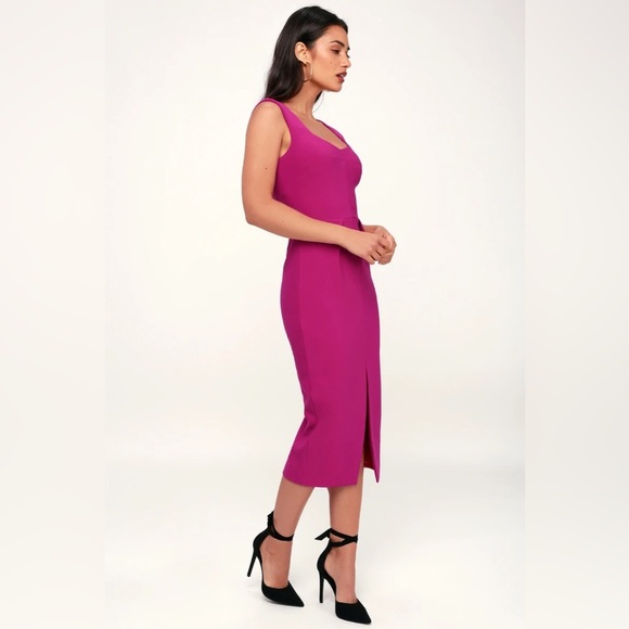 NWT Elliatt City Magenta Midi Dress - Picture 2 of 12